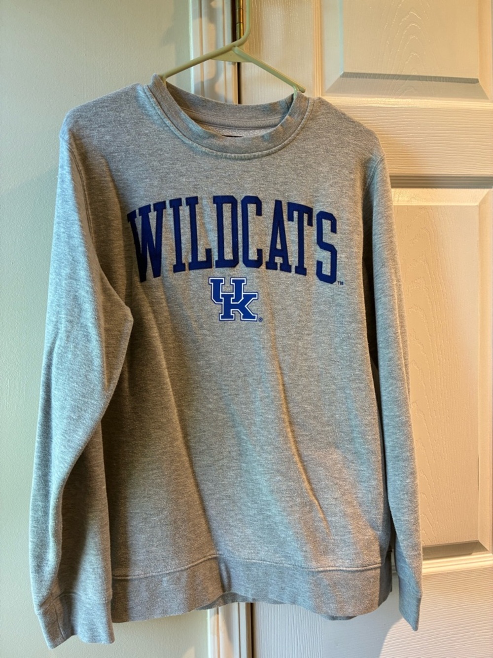 Kentucky Wildcats Grey Crewneck Sweatshirt - UK Logo